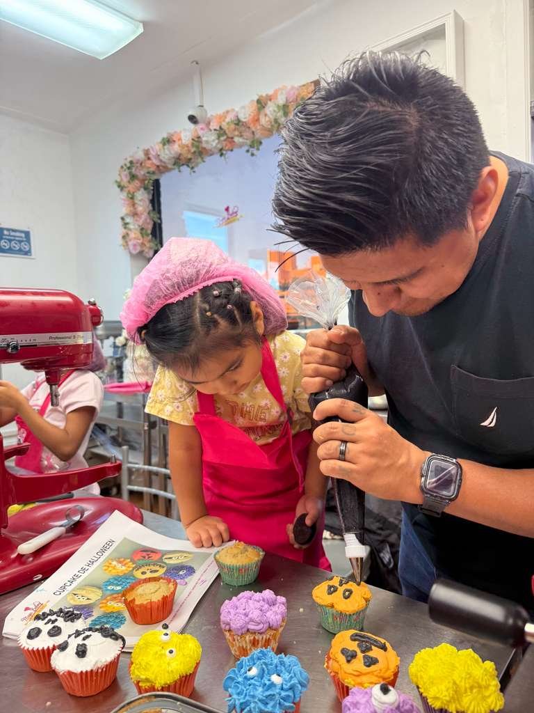 Clase de Cupcakes para Niños Septiembre - Imagen 4