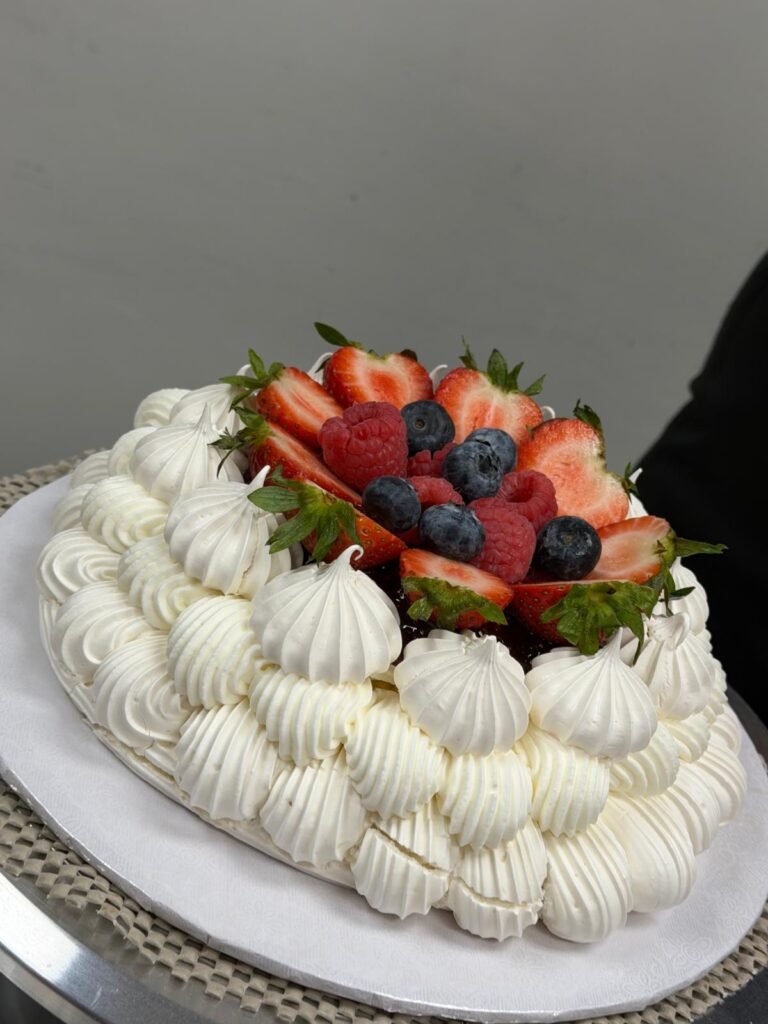 Clase Práctica de Pavlova Gourmet con Merengue Suizo en New York