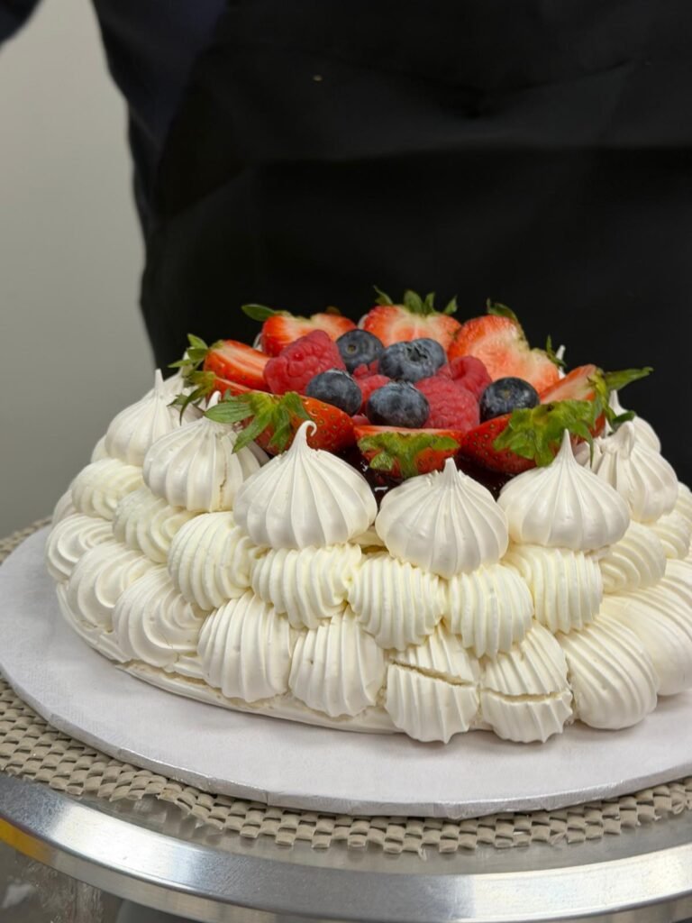 Clase Práctica de Pavlova Gourmet con Merengue Suizo en New York