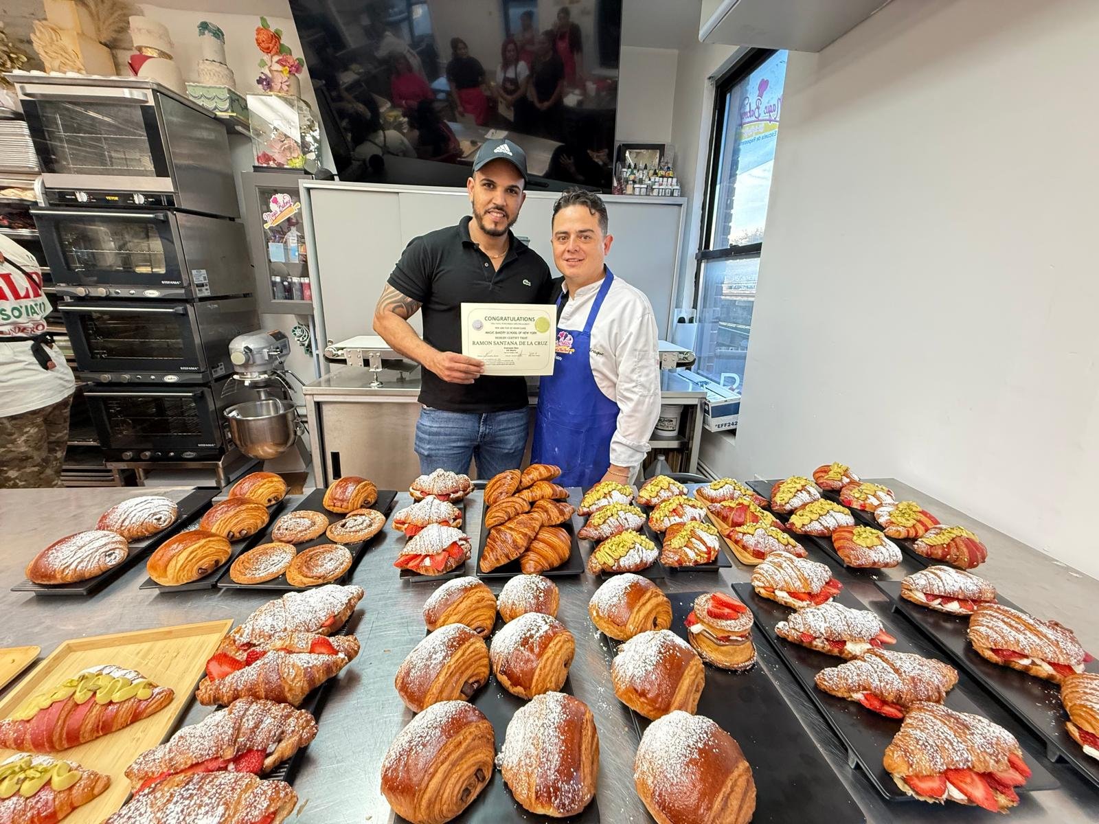 HOJALDRES Y CROISSANTS TEMÁTICOS NAVIDEÑOS NOVIEMBRE - Imagen 6